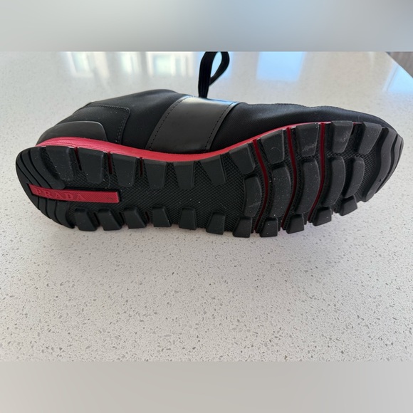 Prada men’s fashion jogger sneaker - Picture 5 of 5